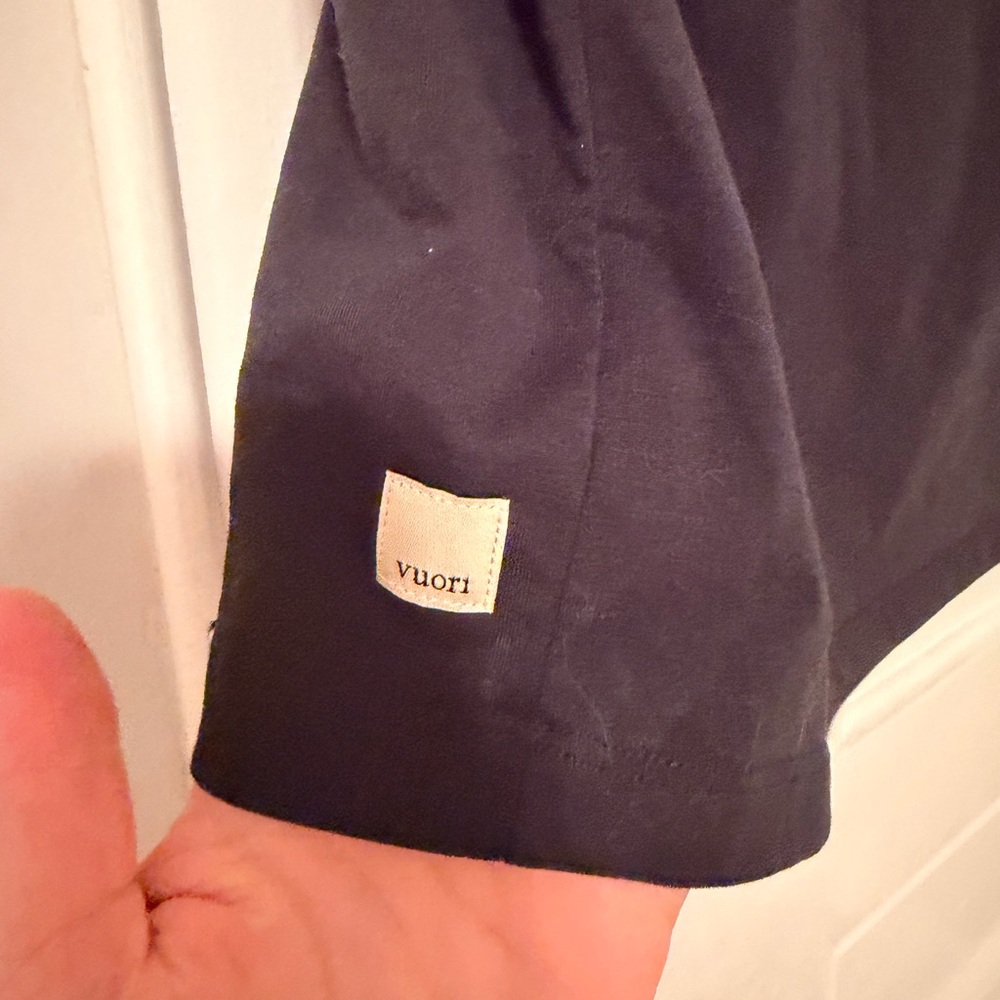 Vuori Men's Black Short Sleeve Tee - Picture 5 of 5